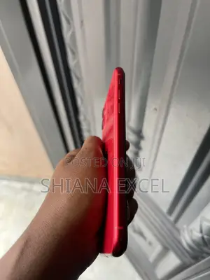 Apple iPhone 11 64 GB Red