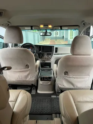 Toyota Sienna 2016 Gray
