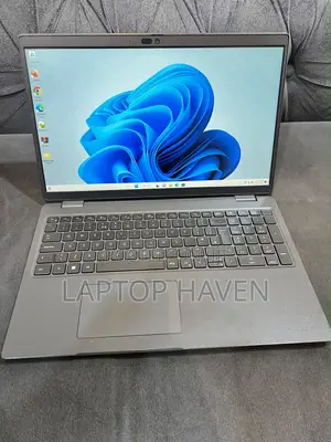 Laptop Dell Latitude 3540 16GB Intel Core i5 SSD 256GB