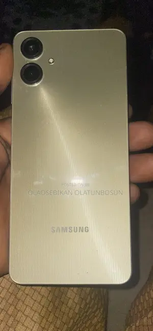 Samsung Galaxy A06 128 GB Gold