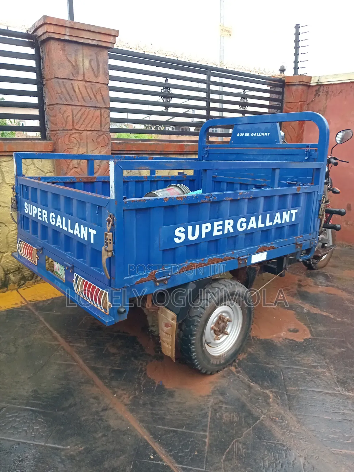 Super Gallant 2023 Blue