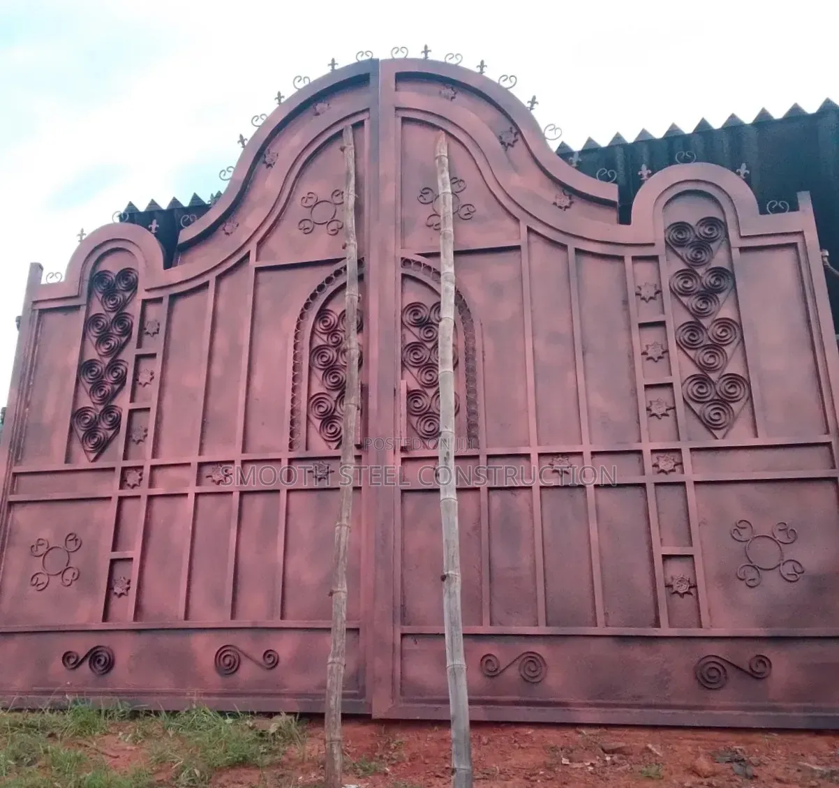 Smooth Gate