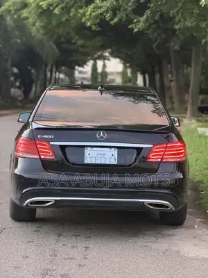 Mercedes-Benz E400 2015 Black