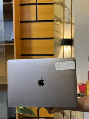 Laptop Apple MacBook Pro 2016 16GB Intel Core i7 SSD 512GB