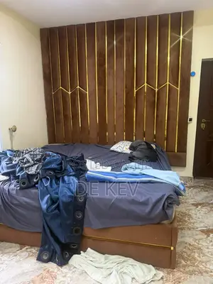 Bed,bedframe,TV Console, 3Chiars
