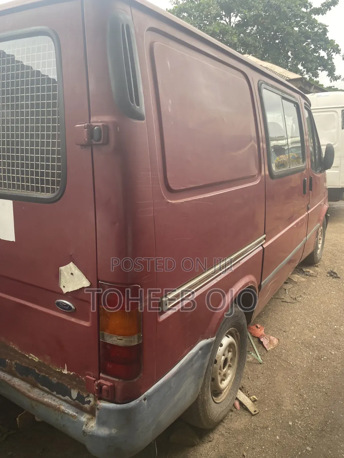 Ford Transit 1998 Red