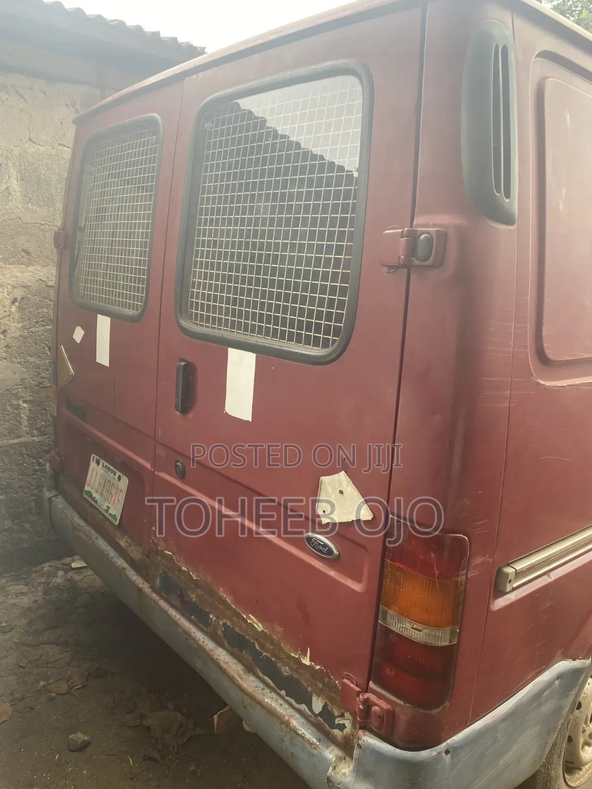 Ford Transit 1998 Red