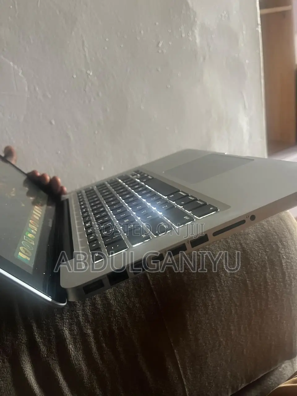 Laptop Apple MacBook 4GB Intel Core 5 SSD 500GB