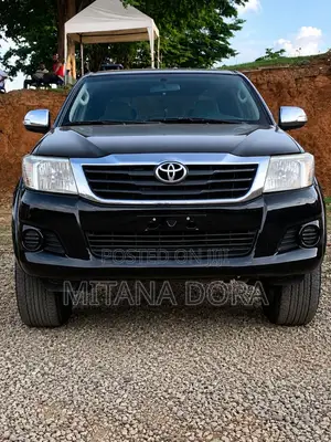 Toyota Hilux 2010 Black