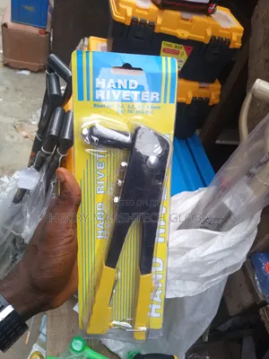 Hand Rivet Plier