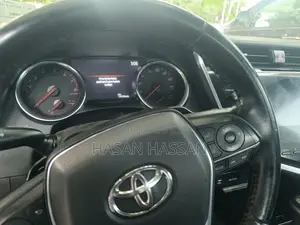 Toyota Camry XSE (2.5L 4cyl 8A) 2019 Red