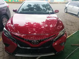 Toyota Camry XSE (2.5L 4cyl 8A) 2019 Red