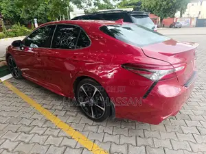 Toyota Camry XSE (2.5L 4cyl 8A) 2019 Red