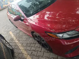 Toyota Camry XSE (2.5L 4cyl 8A) 2019 Red