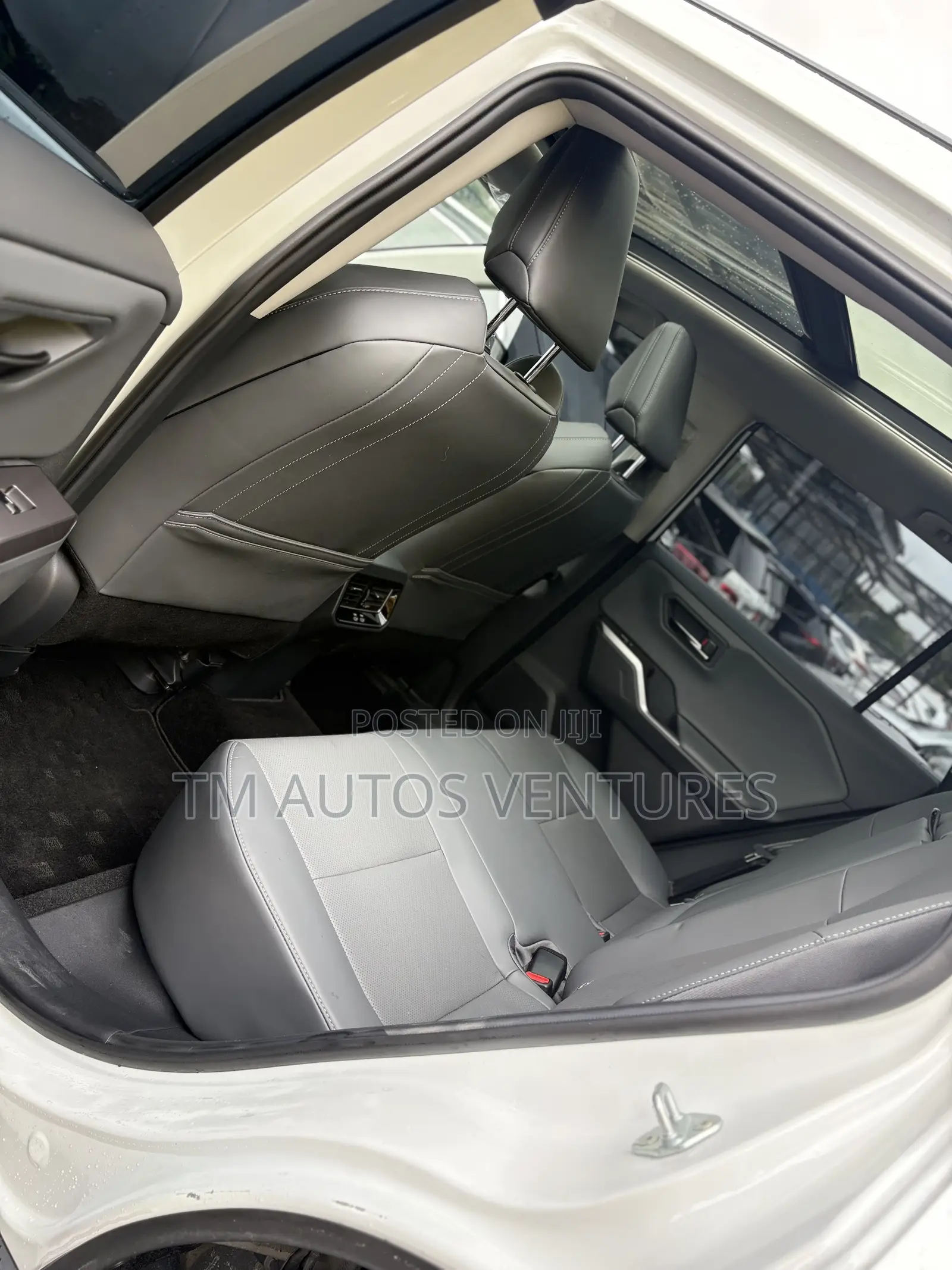 Toyota RAV4 2026 White