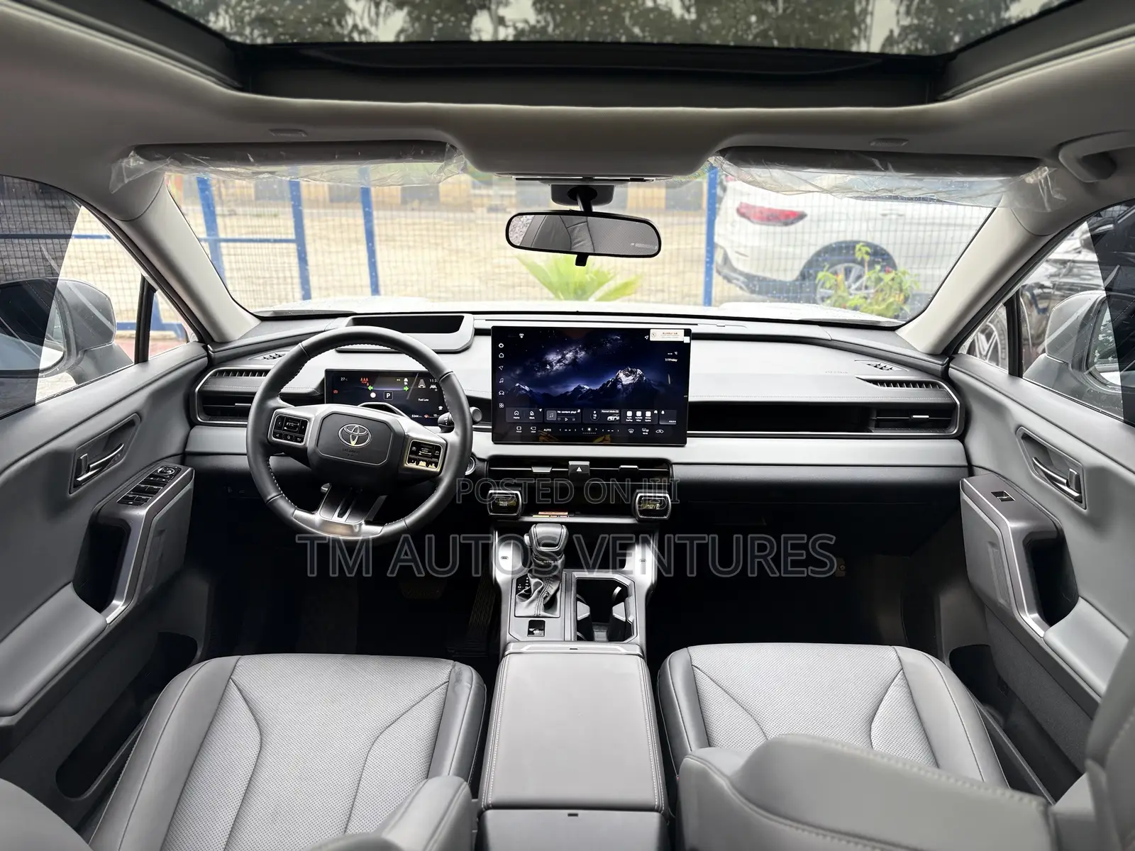 Toyota RAV4 2026 White
