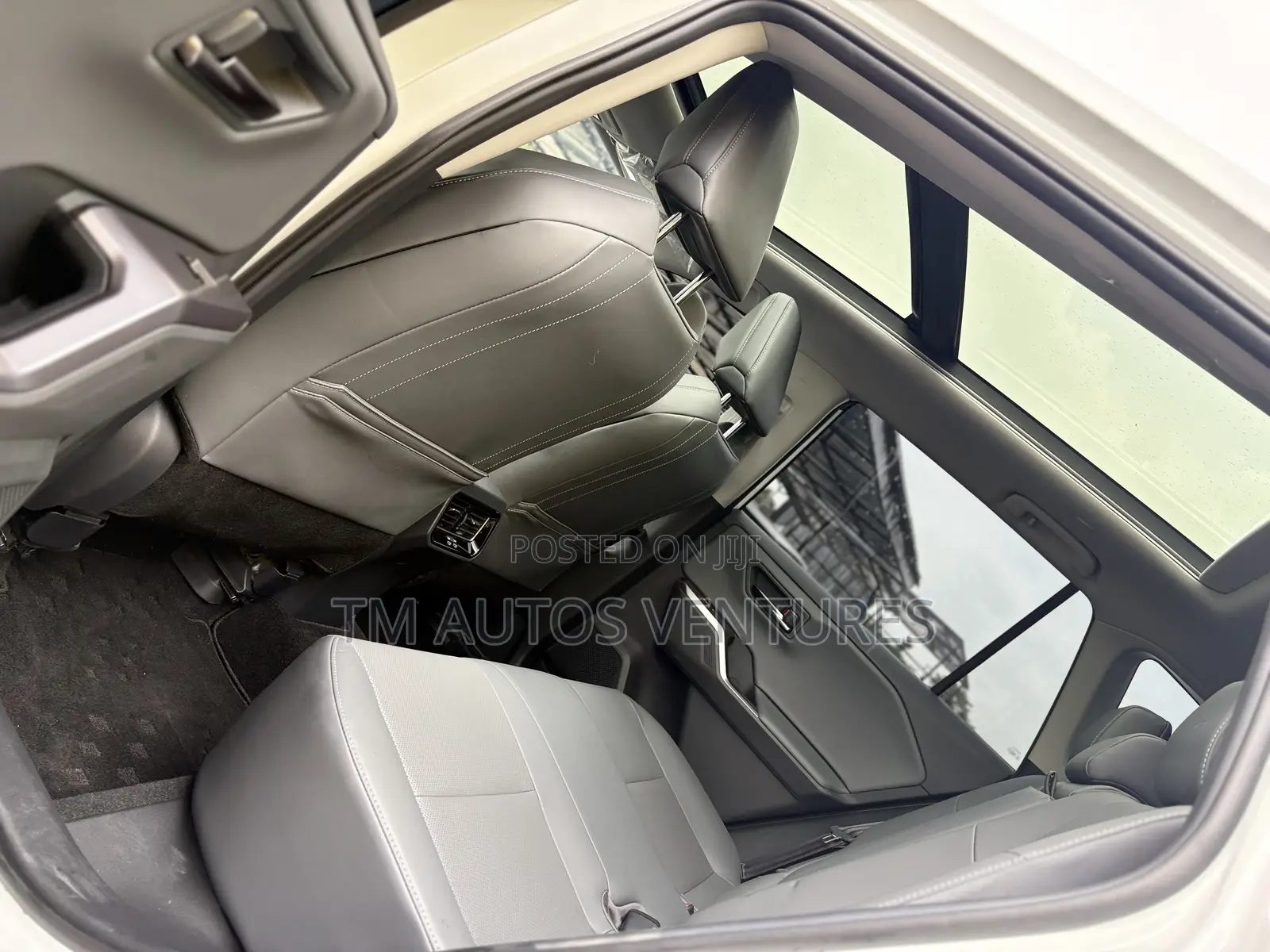 Toyota RAV4 2026 White