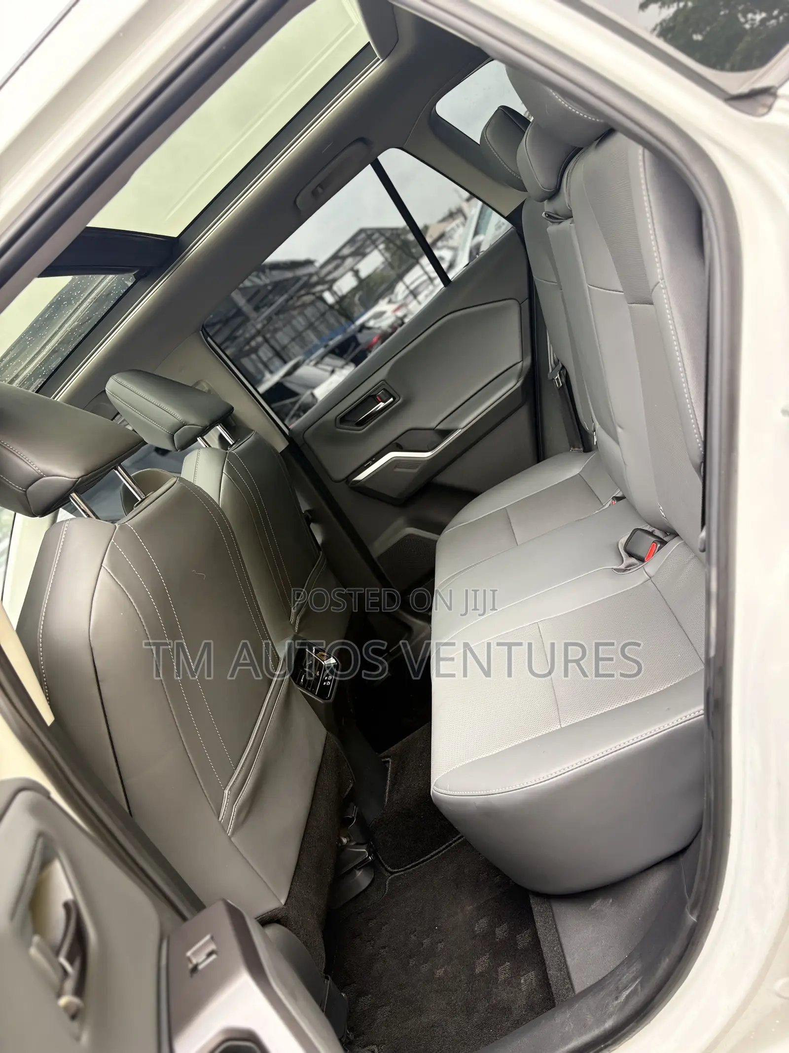 Toyota RAV4 2026 White