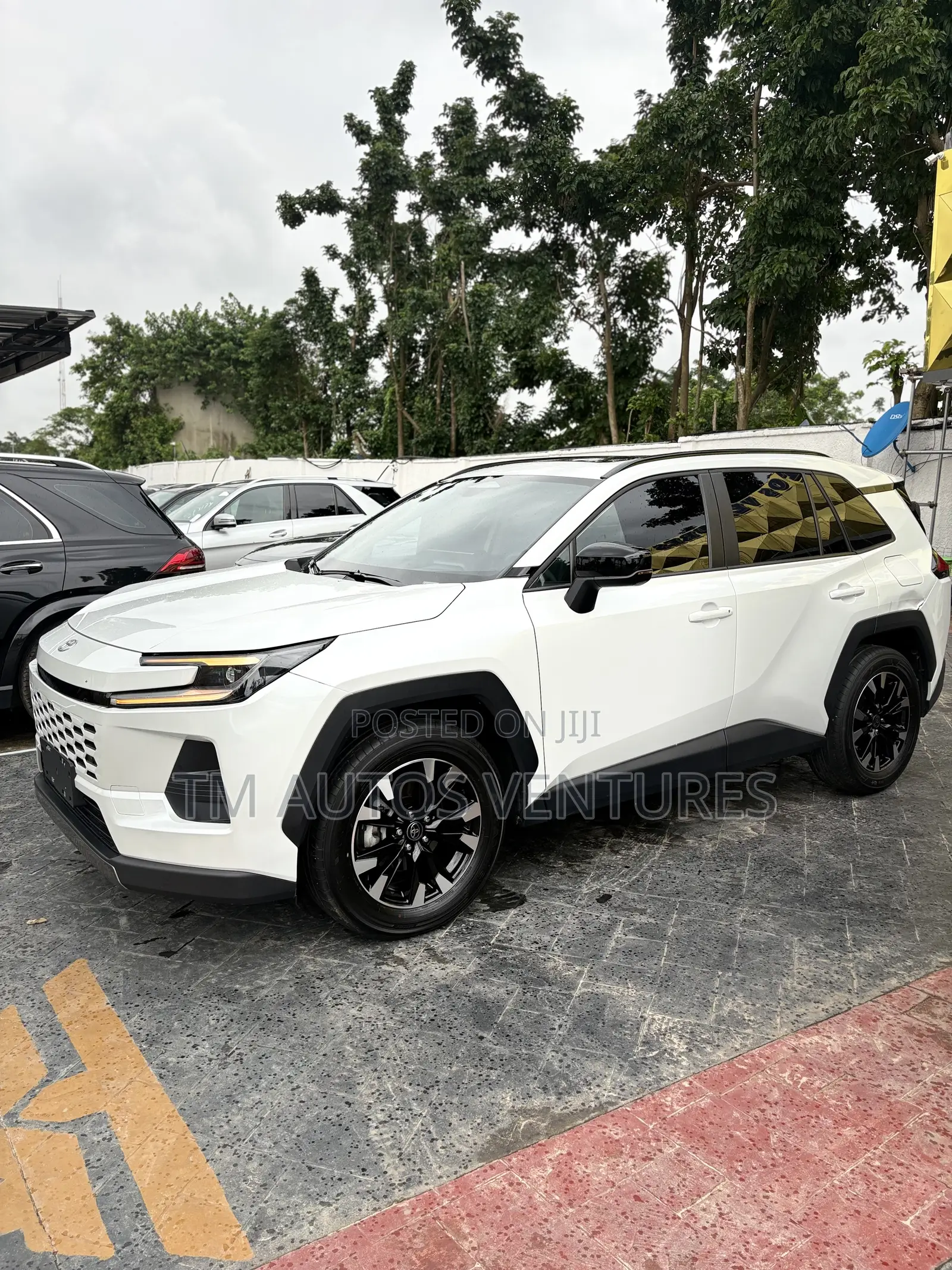 Toyota RAV4 2026 White