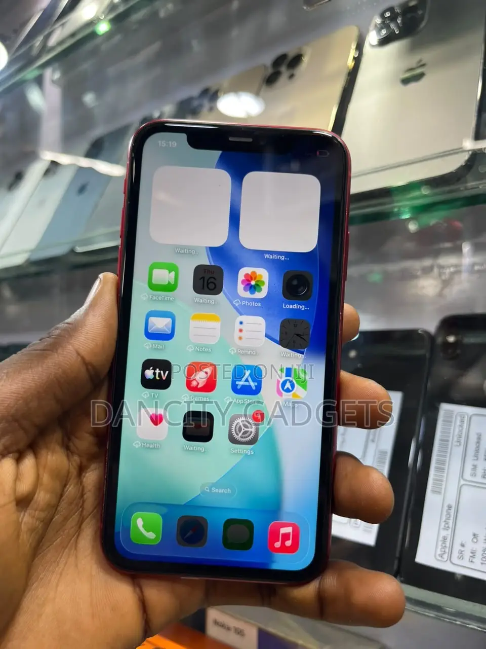 Apple iPhone 11 64 GB Red