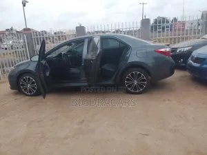 Toyota Corolla 2015 Gray