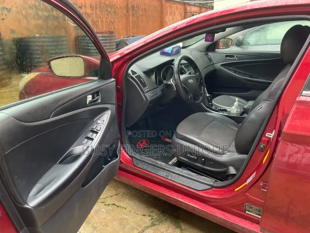 Hyundai Sonata 2012 Red
