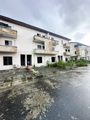 4bdrm Duplex in Lagos Island / Lagos Island for sale
