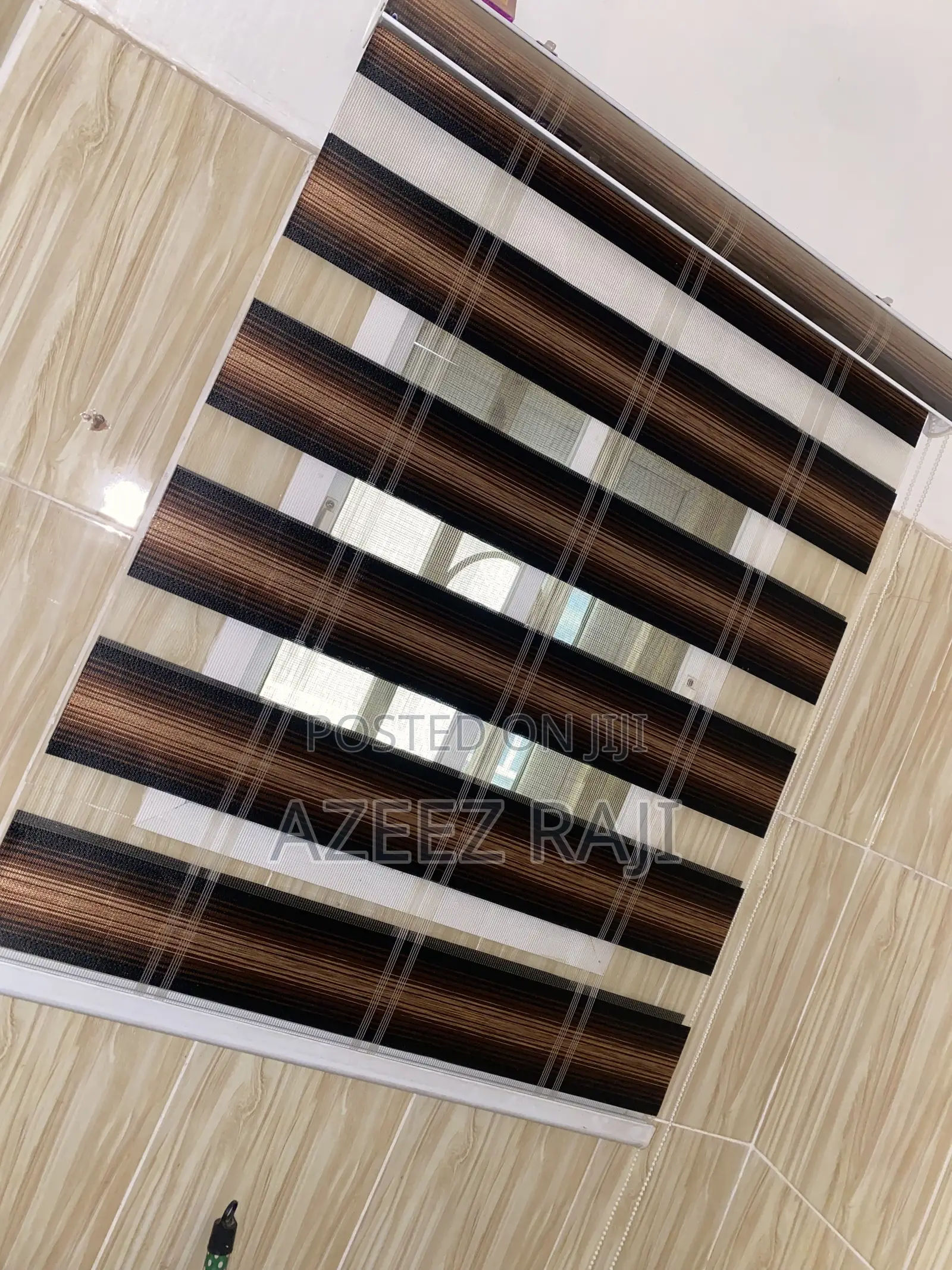 3 Small Window Blind