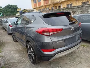 Hyundai Tucson Limited AWD 2016 Gray