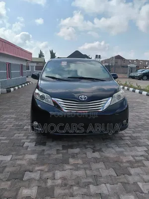 Toyota Sienna 2016