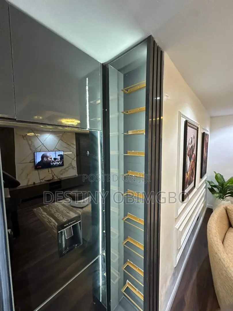 One Bedroom Apartment