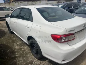Toyota Corolla 2013 White