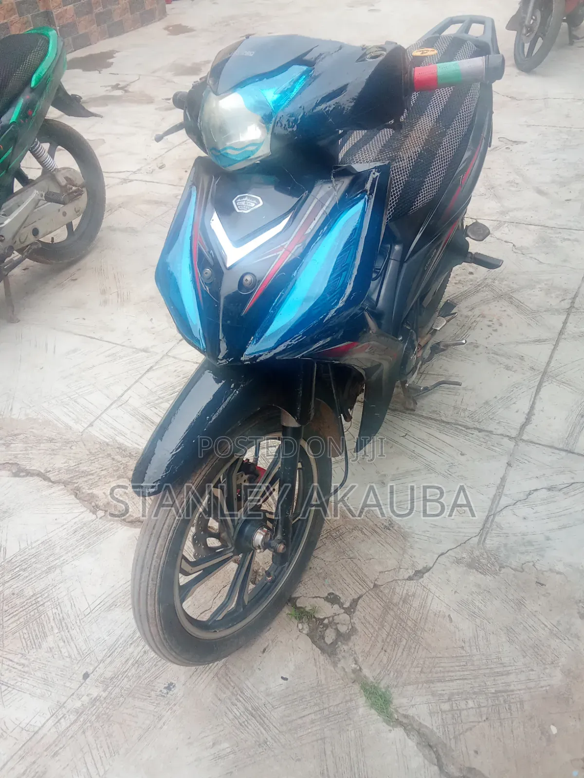 Kymstone Husky 2023 Black