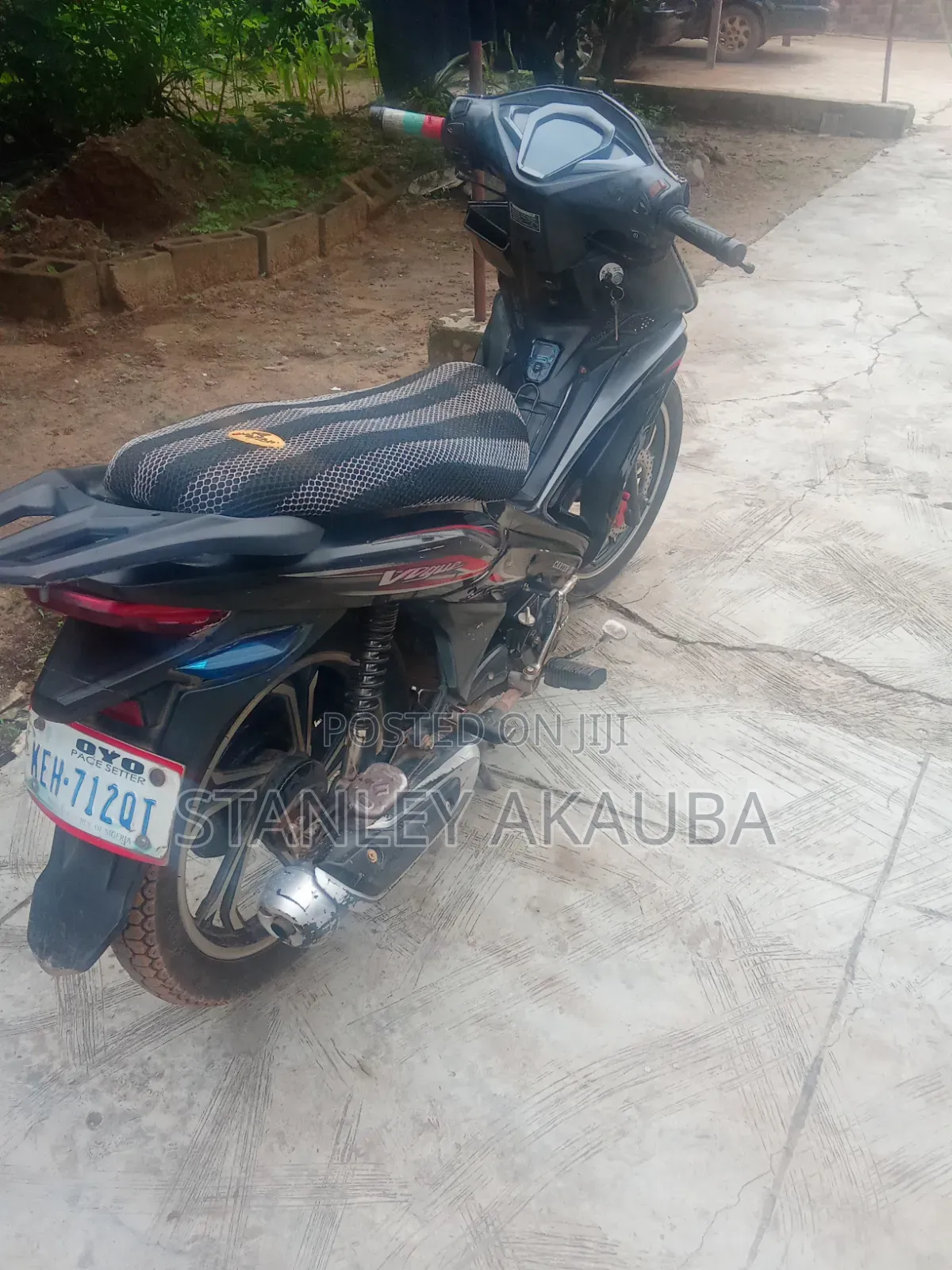Kymstone Husky 2023 Black