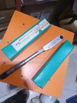 TW-10 Adjustable Torque Wrench
