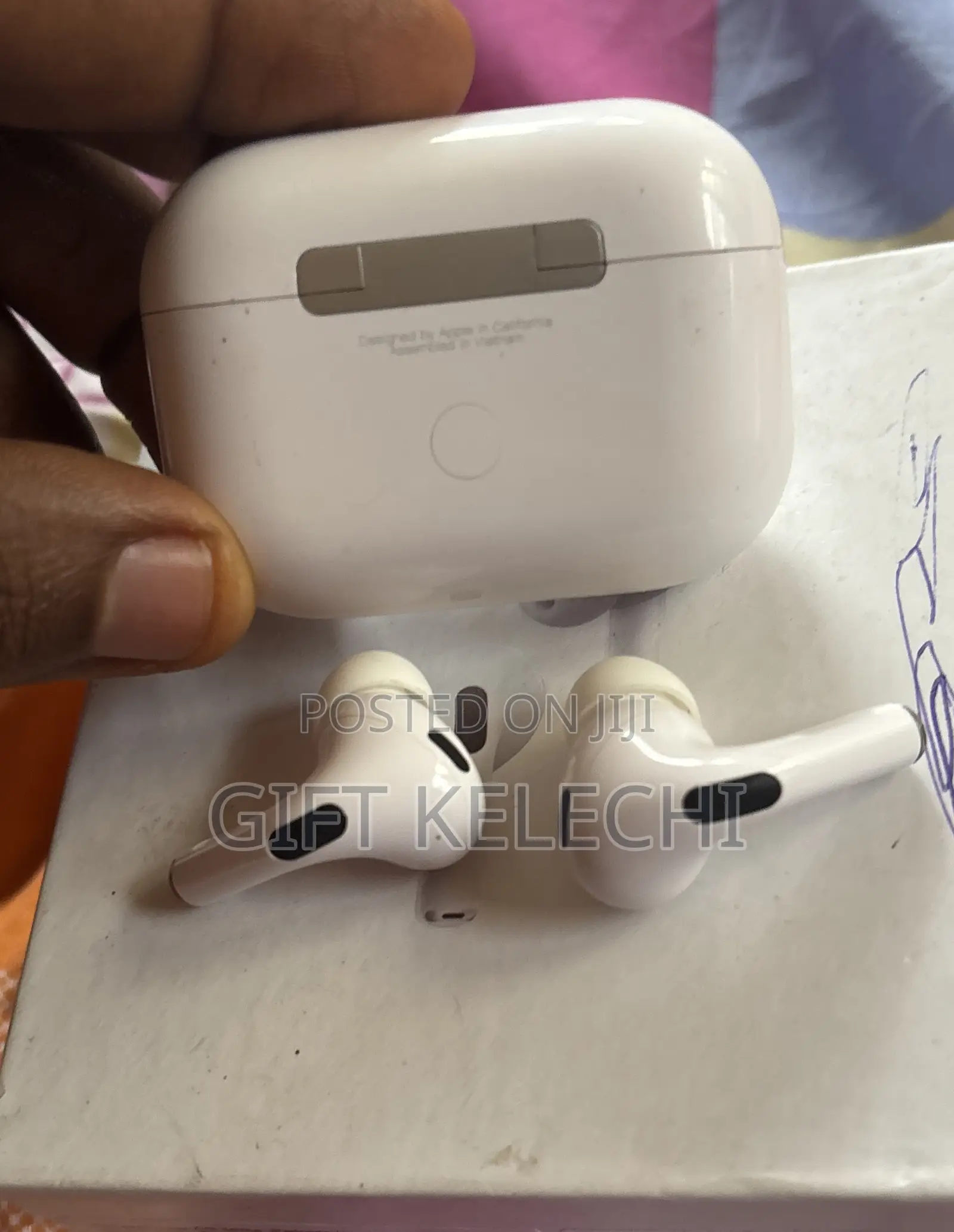 Apple AirPods Pro (2nd Generation)