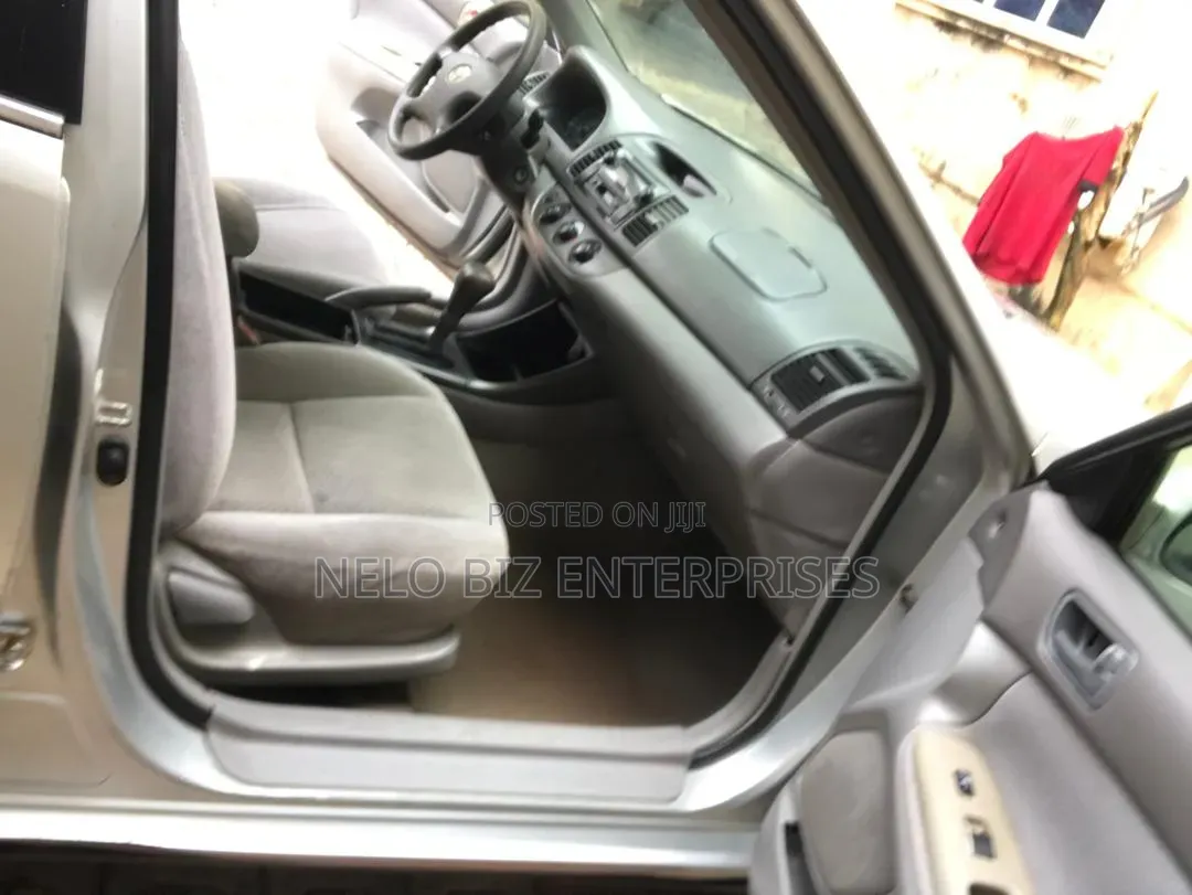 Toyota Camry 2003 Silver