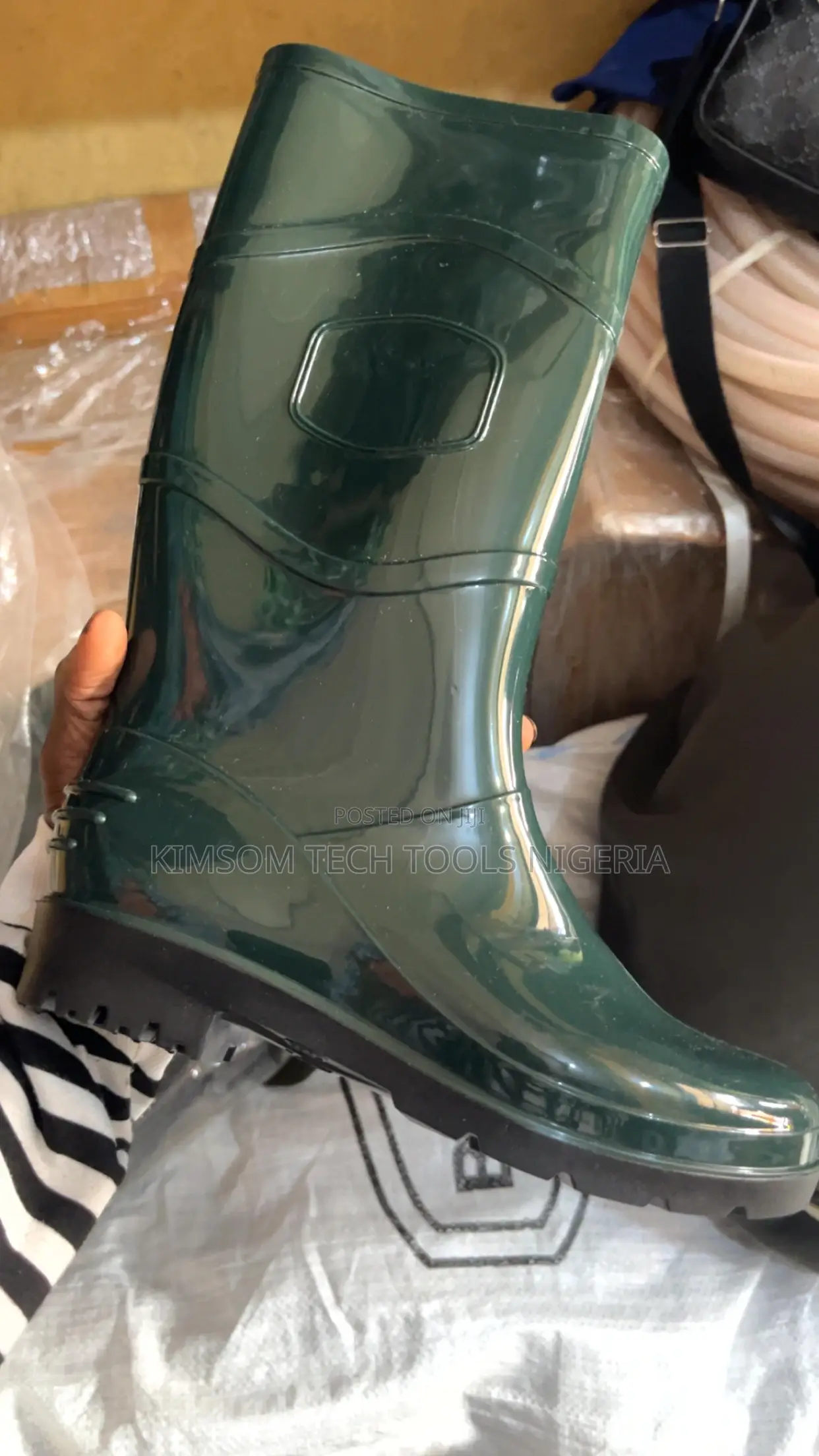 Rainboot 002