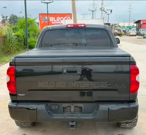 Toyota Tundra 2014 Black