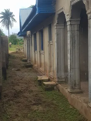 3bdrm Bungalow in Osogbo for sale