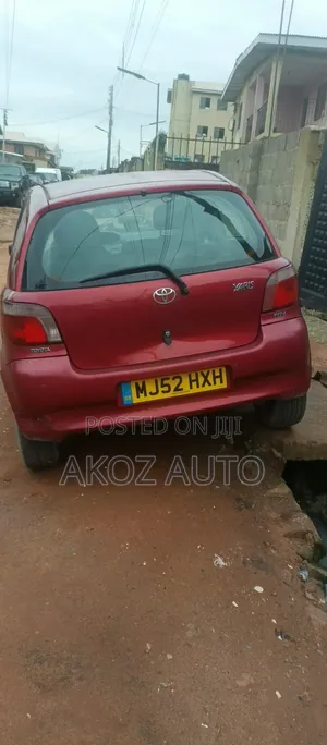 Toyota Yaris 1.4 2002 Red