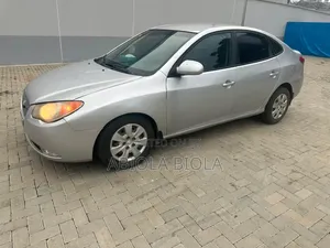 Hyundai Elantra 2009 Silver