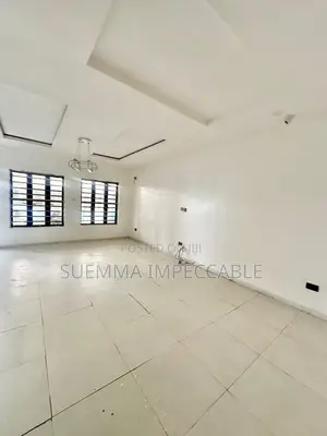 Mini Flat in Lekki Phase 1 for rent