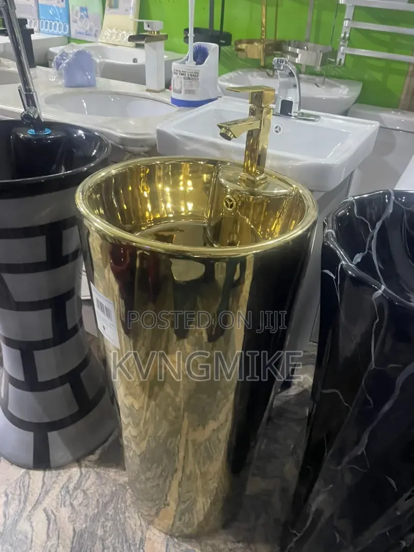Gold Luxury Ceramic Standing Basin
