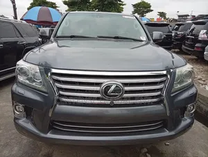 Lexus LX 2015 Gray