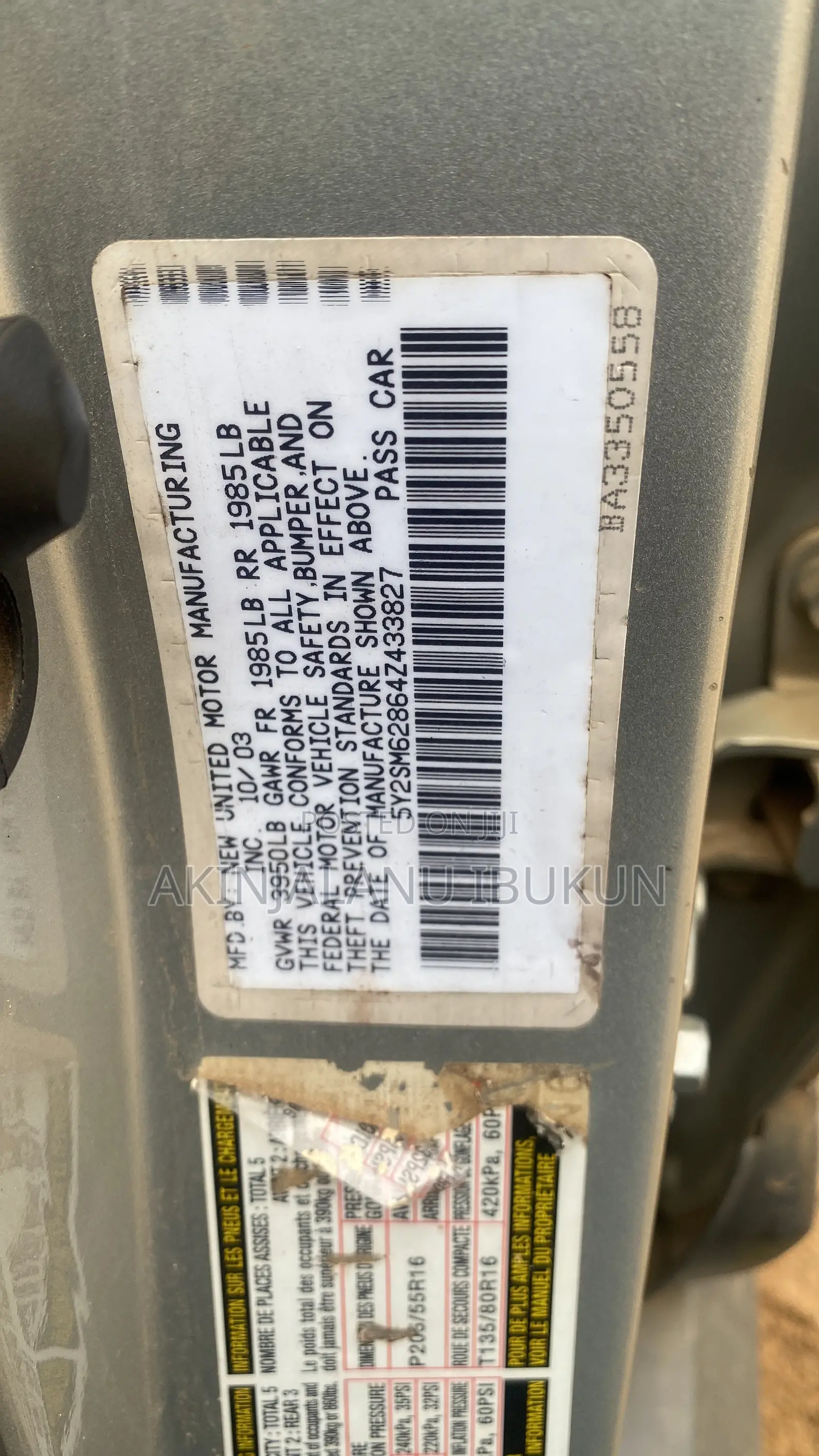 Pontiac Vibe Automatic 2004 Silver