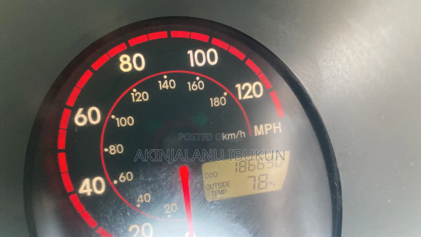 Pontiac Vibe Automatic 2004 Silver