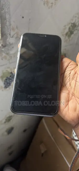 Apple iPhone 11 64 GB Black