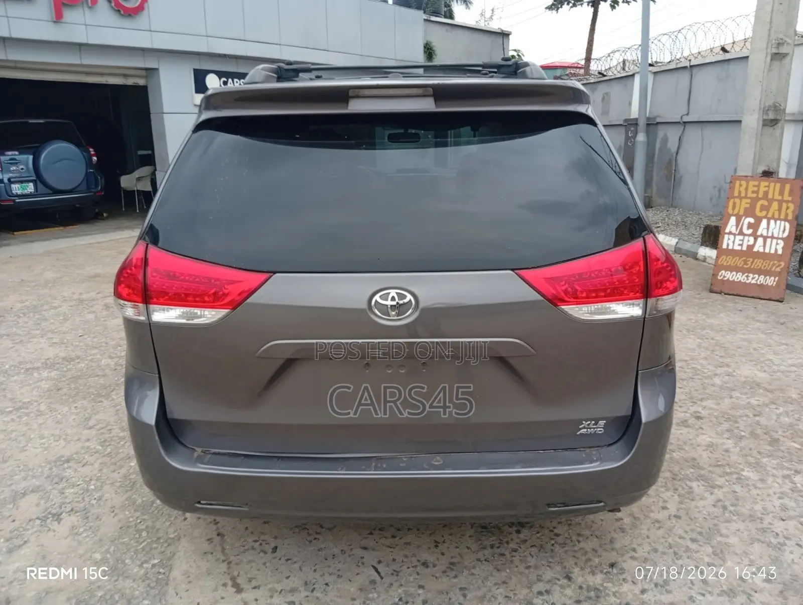 Toyota Sienna 2013 Gray