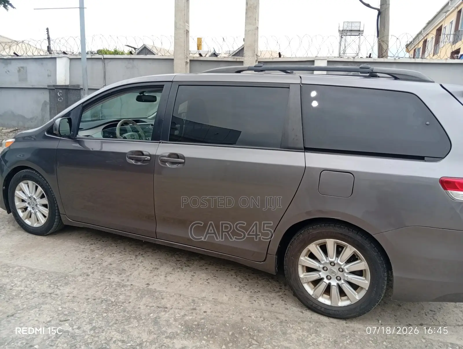 Toyota Sienna 2013 Gray